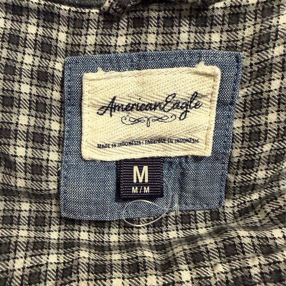 American Eagle Distressed Plaid Flannel Hoodie Shirt Sz M | Cropped Grunge Cozy - Picture 6 of 7